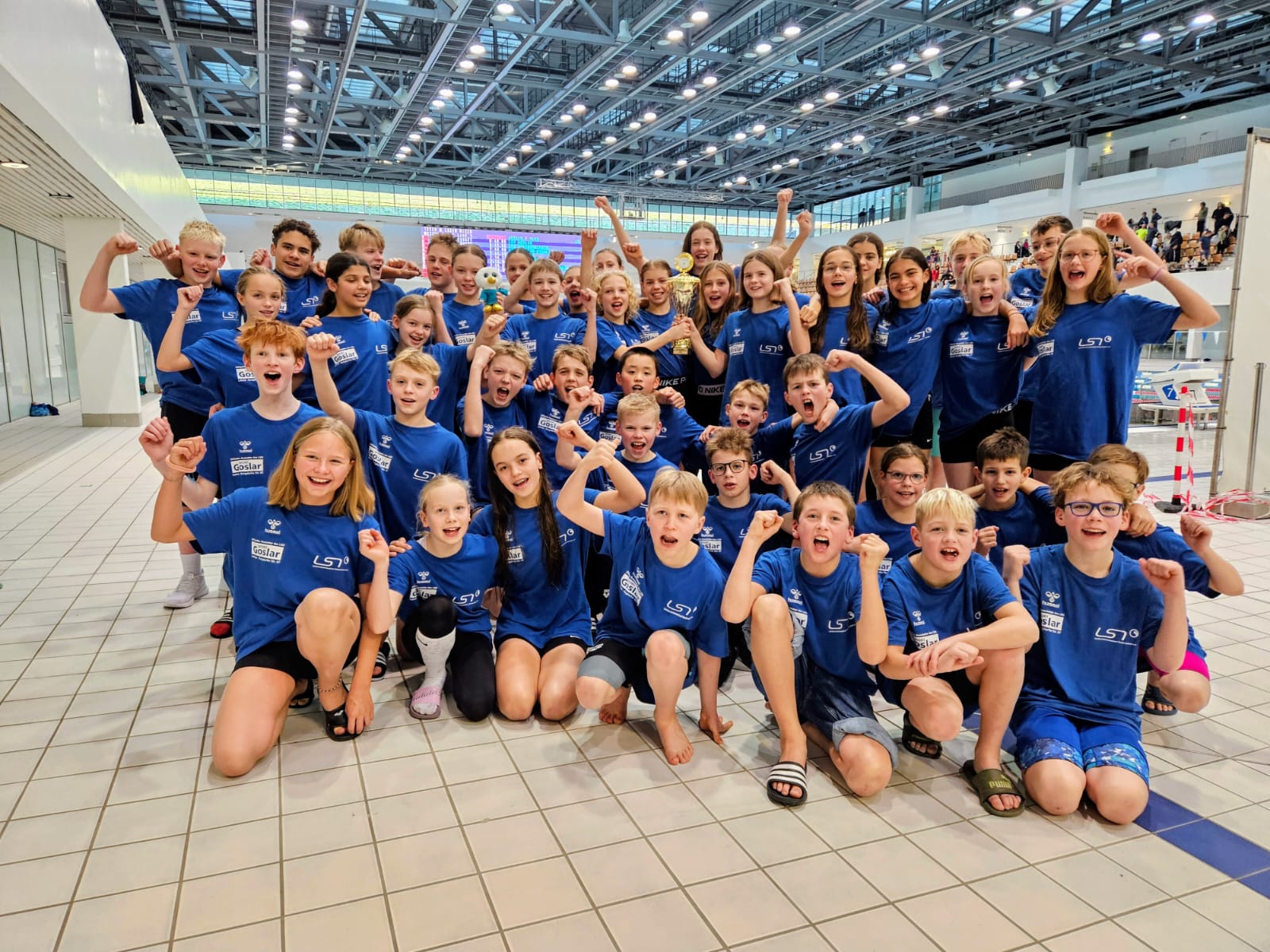 Mehr über den Artikel erfahren LSN-Auswahlmannschaften holten Silbermedaillen in Berlin und Lübeck